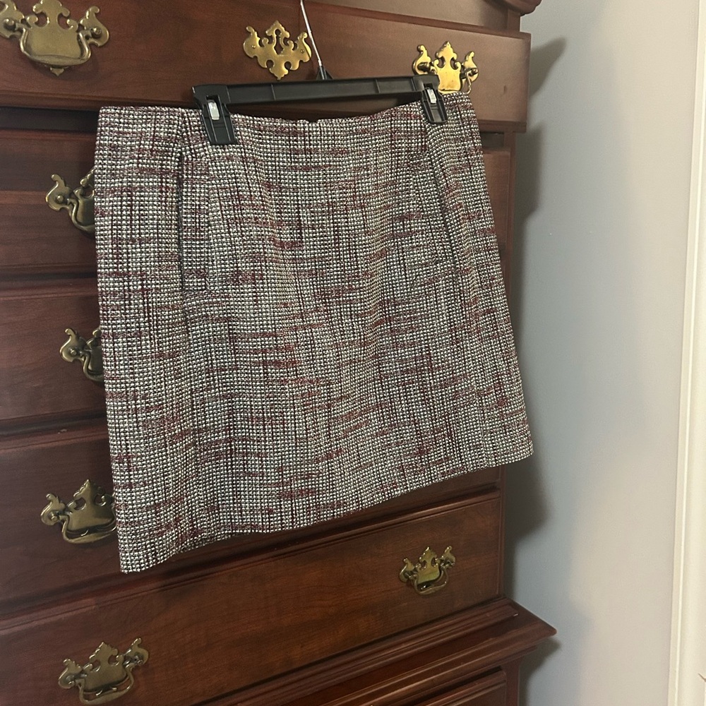Banana Republic Tweed Mini Skirt - Ivory with Red Accents